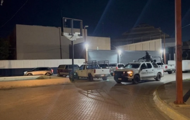 ‘Blindan’ instalaciones de la FGR por comparecencia de Maru Campos