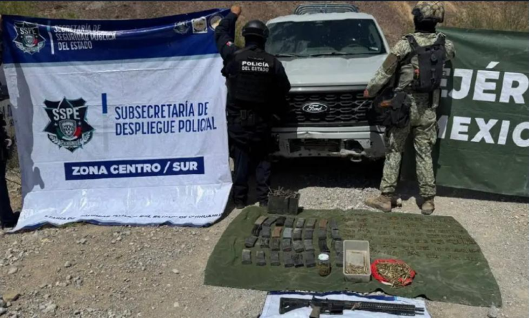 Aseguran SSPE y Defensa vehículo con reporte de robo, armamento y municiones en Aldama