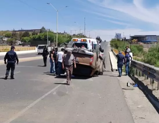 APARATOSA VOLCADURA EN LA VÍA CORTA