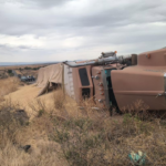 Volcadura de tracto camión en carretera a La Quemada