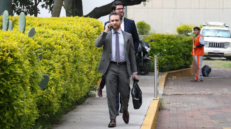 Javier Corral se desiste de la impugnación a la investigación contra Maru Campos en FGJCDMX