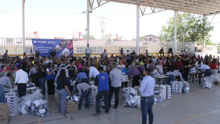 Regreso a clases sin gastar de más: llevarán útiles, uniformes y calzado a miles de alumnos en Delicias