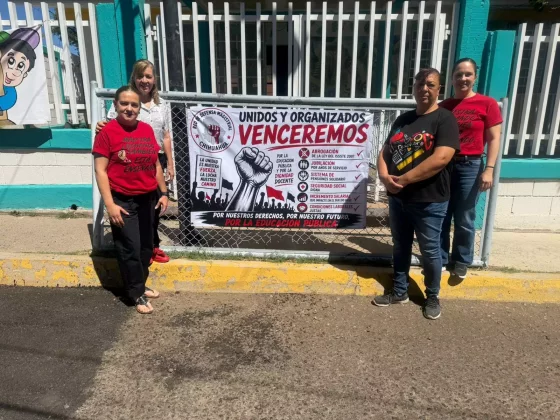 TRAS PROTESTA MAESTROS REGRESAN A LAS AULAS
