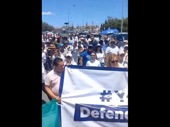Panistas toman las calles a favor de Maru